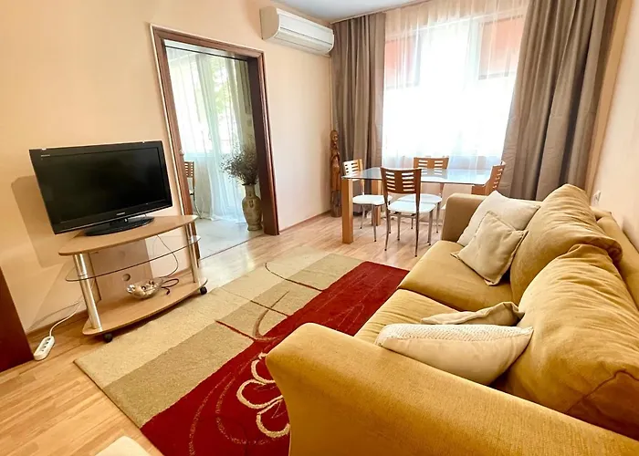 Lovely By The Sea Garden *